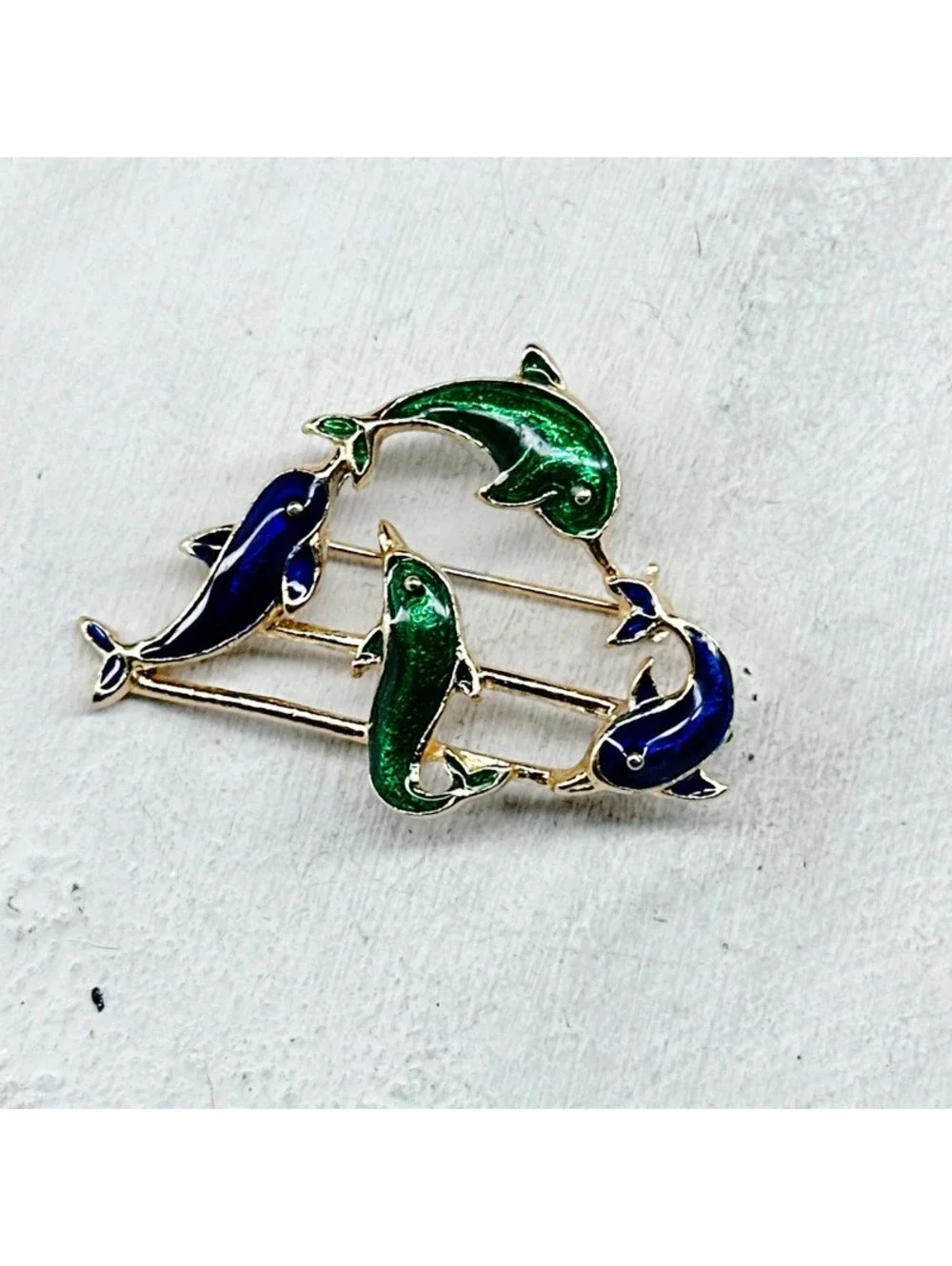 5281gc. Green Enamel Dolphin Brooch